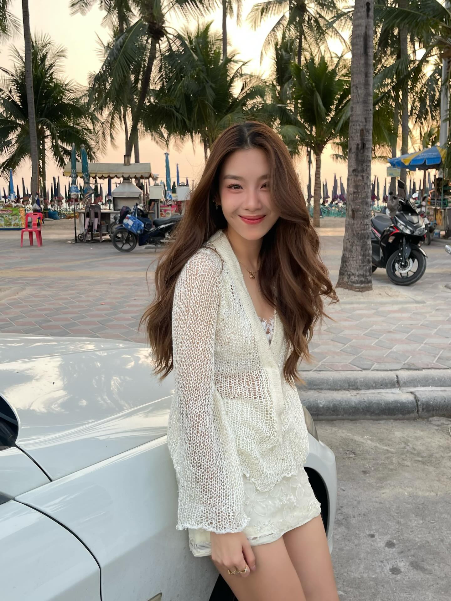 แก้ว - ณัฐรุจา ชุติวรรณโสภณ