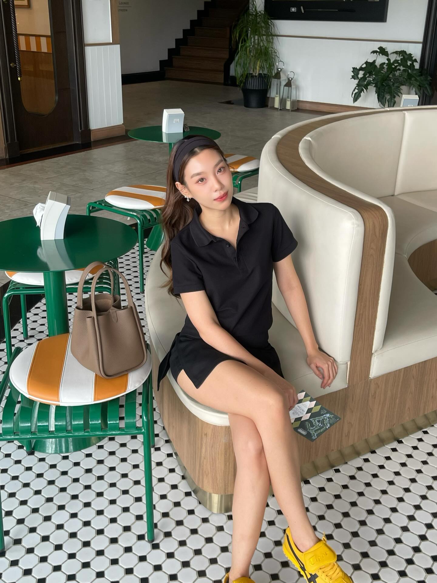 แก้ว - ณัฐรุจา ชุติวรรณโสภณ