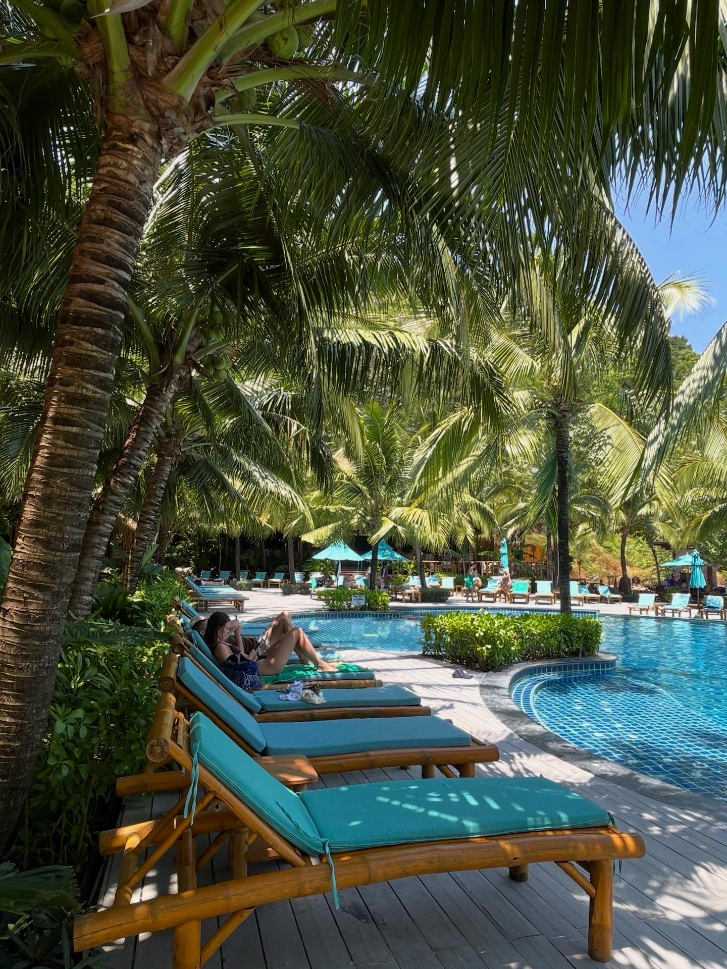 แก้ว - ณัฐรุจา ชุติวรรณโสภณ