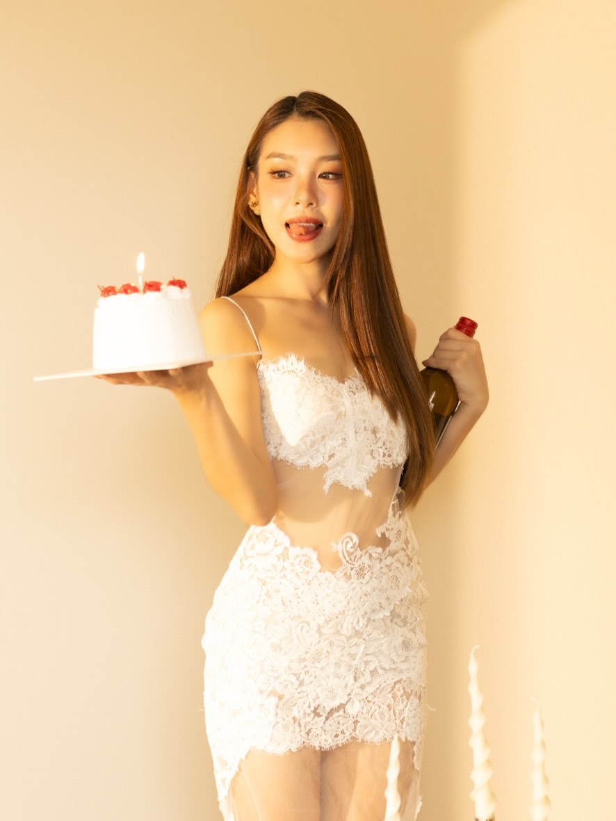 แก้ว - ณัฐรุจา ชุติวรรณโสภณ