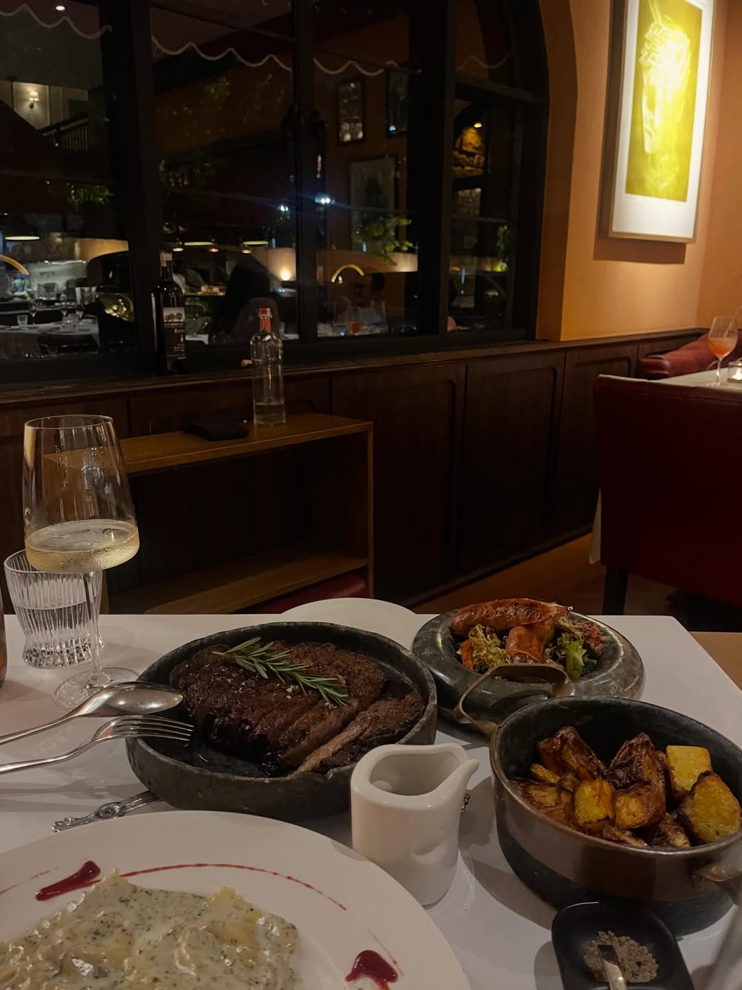 แก้ว - ณัฐรุจา ชุติวรรณโสภณ