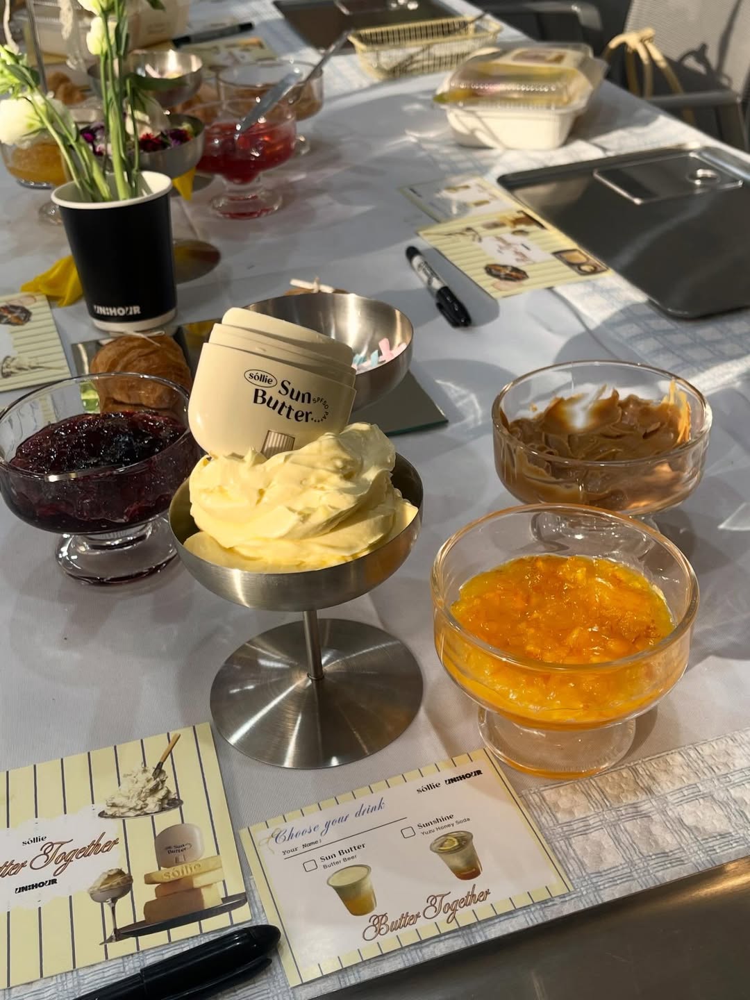 แก้ว - ณัฐรุจา ชุติวรรณโสภณ