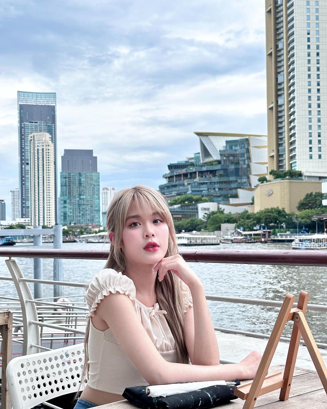 โมบายล์ - พิมรภัส ผดุงวัฒนะโชค