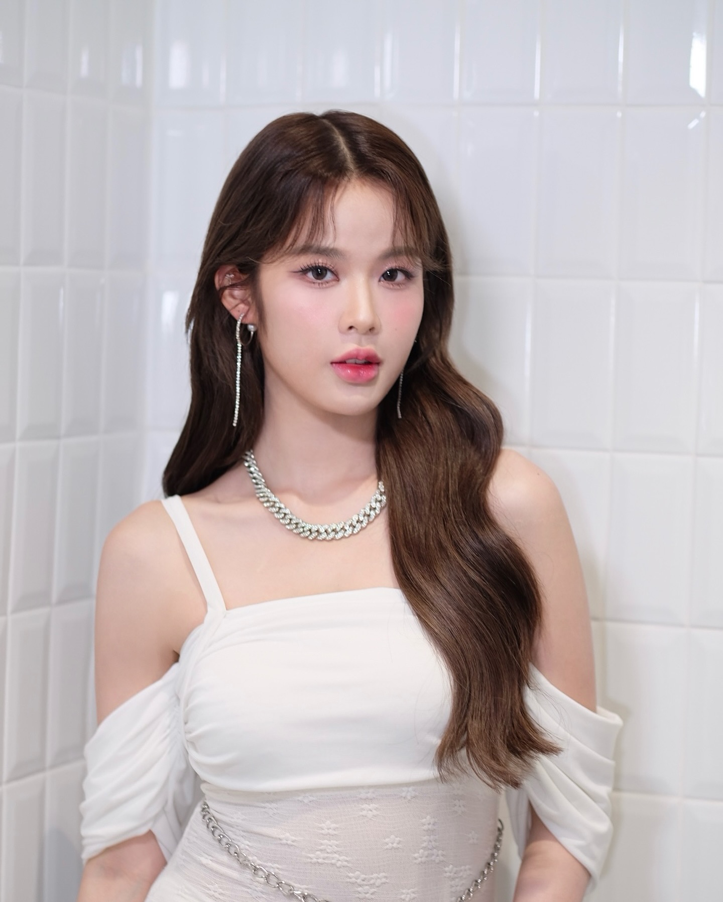 โมบายล์ - พิมรภัส ผดุงวัฒนะโชค