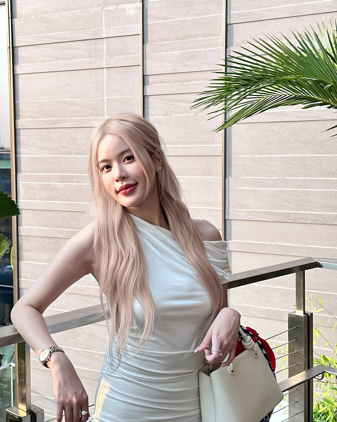 โมบายล์ - พิมรภัส ผดุงวัฒนะโชค