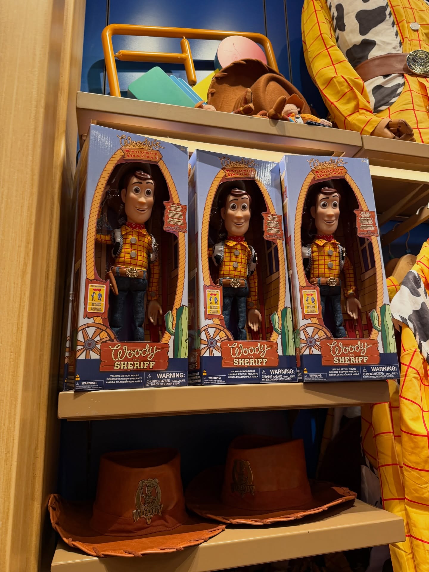 โมบายล์ - พิมรภัส ผดุงวัฒนะโชค