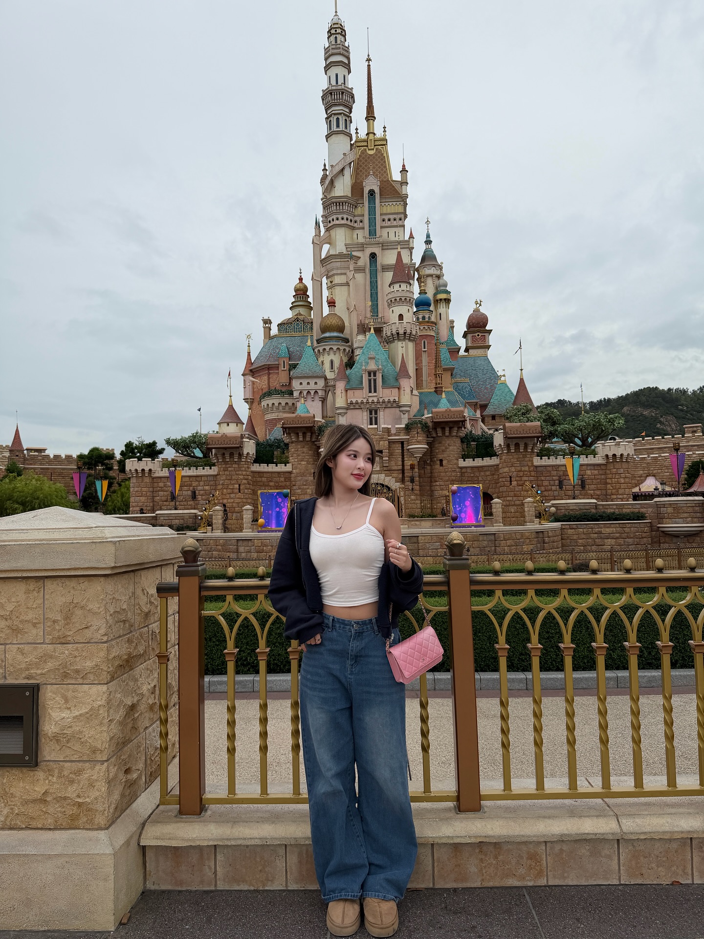 โมบายล์ - พิมรภัส ผดุงวัฒนะโชค