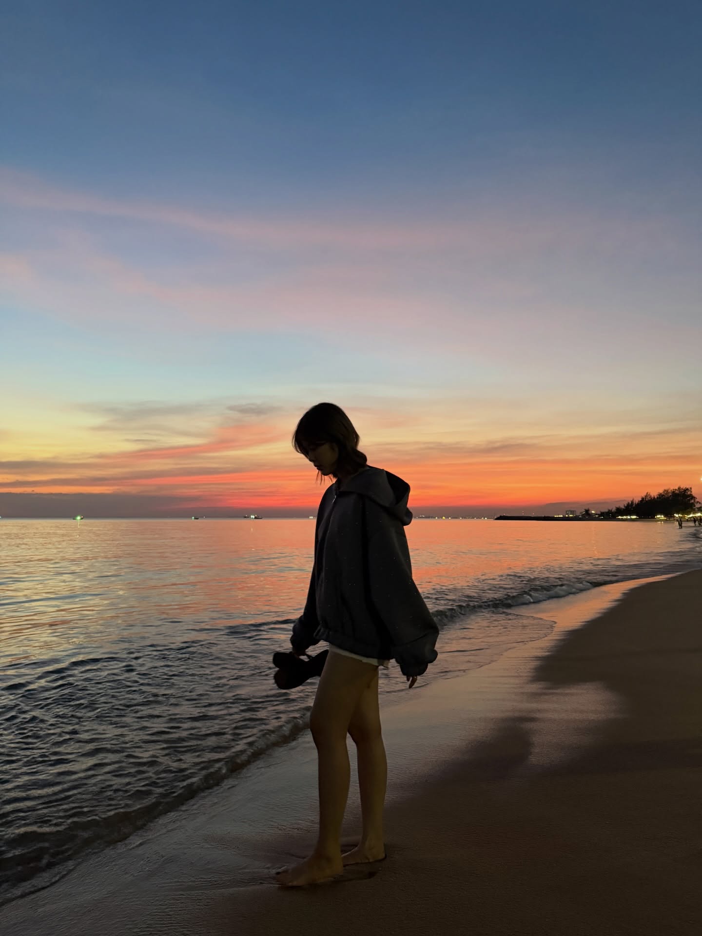 โมบายล์ - พิมรภัส ผดุงวัฒนะโชค