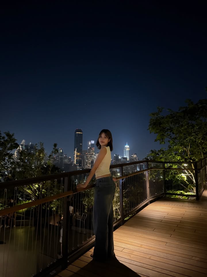 โมบายล์ - พิมรภัส ผดุงวัฒนะโชค