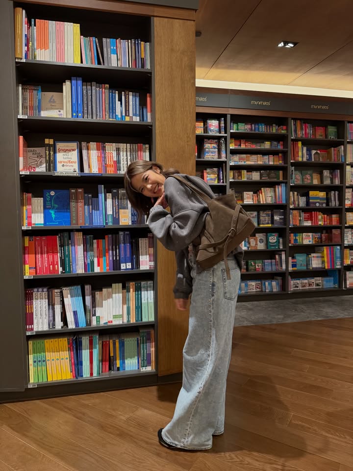 โมบายล์ - พิมรภัส ผดุงวัฒนะโชค