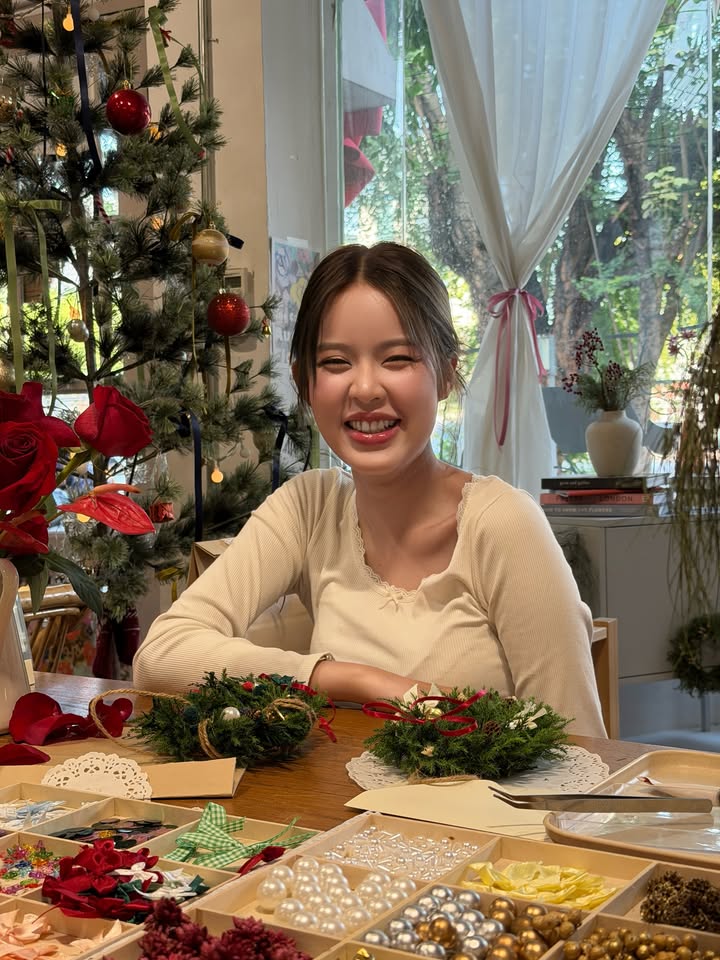 โมบายล์ - พิมรภัส ผดุงวัฒนะโชค