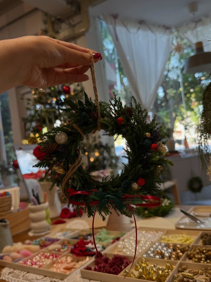 โมบายล์ - พิมรภัส ผดุงวัฒนะโชค