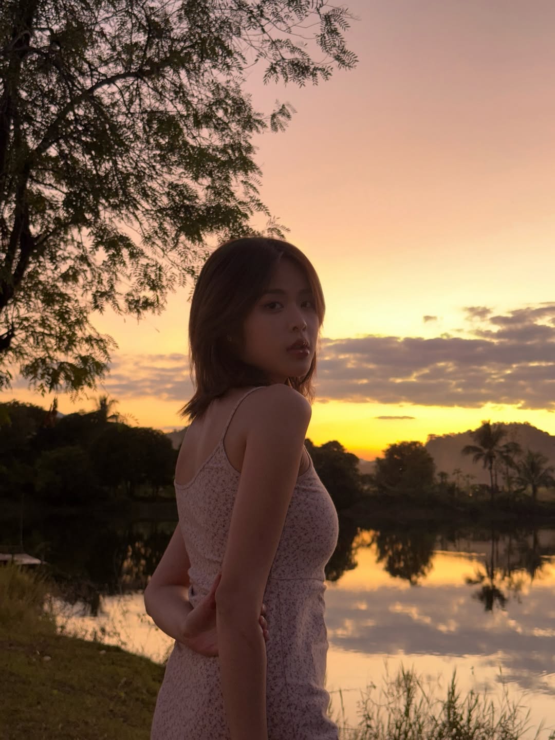 โมบายล์ - พิมรภัส ผดุงวัฒนะโชค