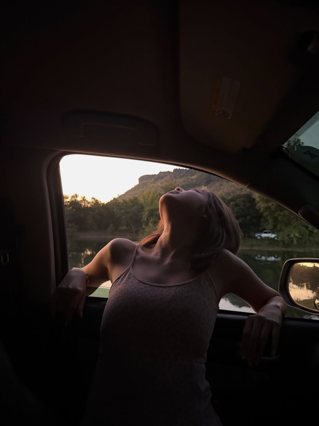 โมบายล์ - พิมรภัส ผดุงวัฒนะโชค