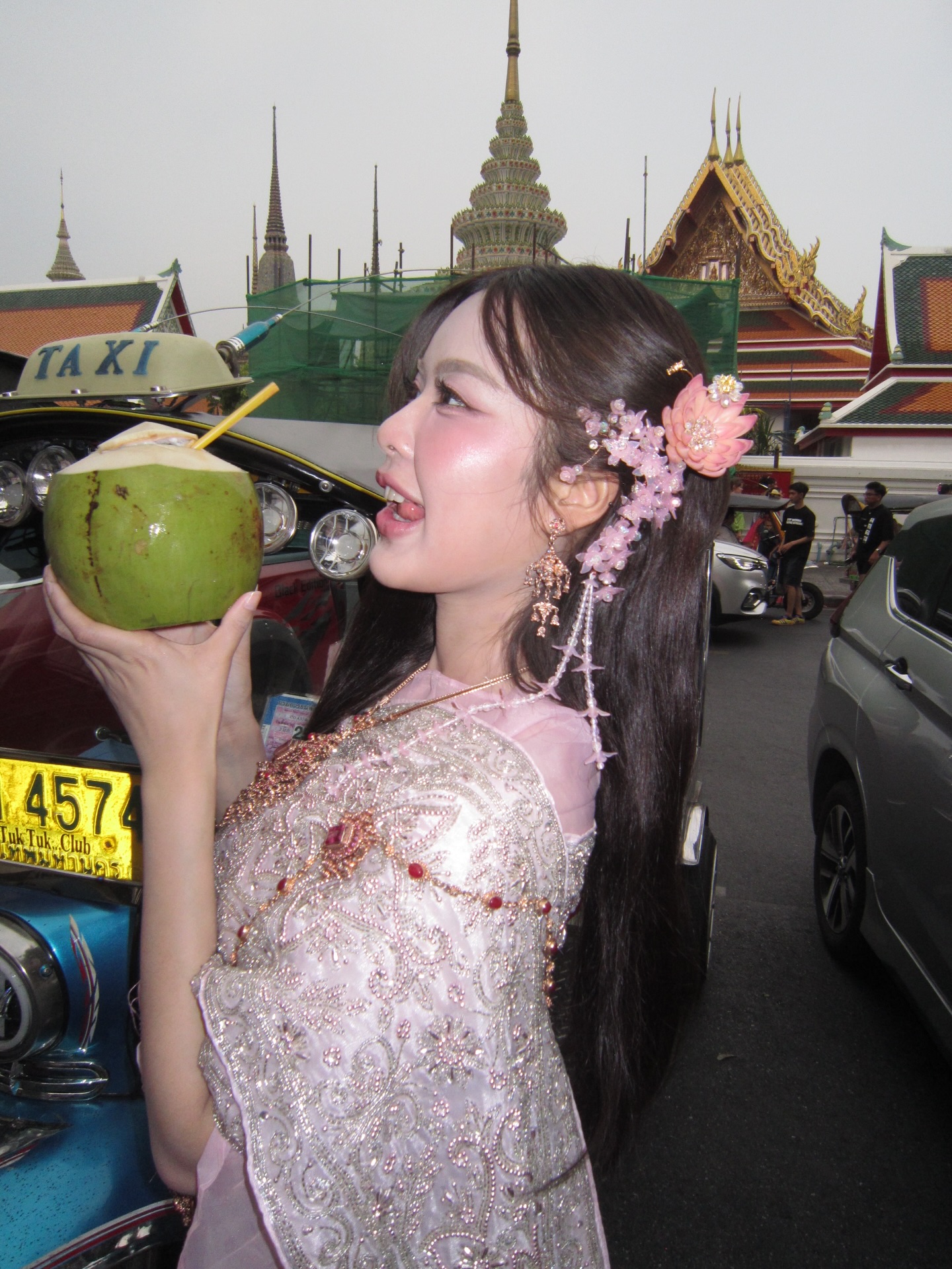 โมบายล์ - พิมรภัส ผดุงวัฒนะโชค