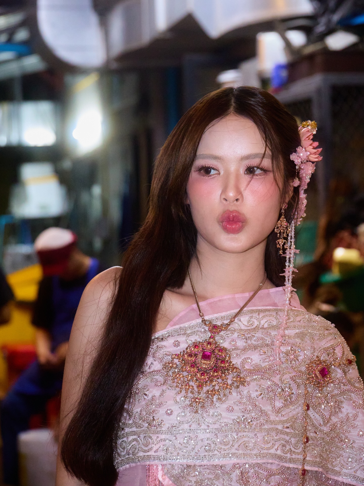 โมบายล์ - พิมรภัส ผดุงวัฒนะโชค