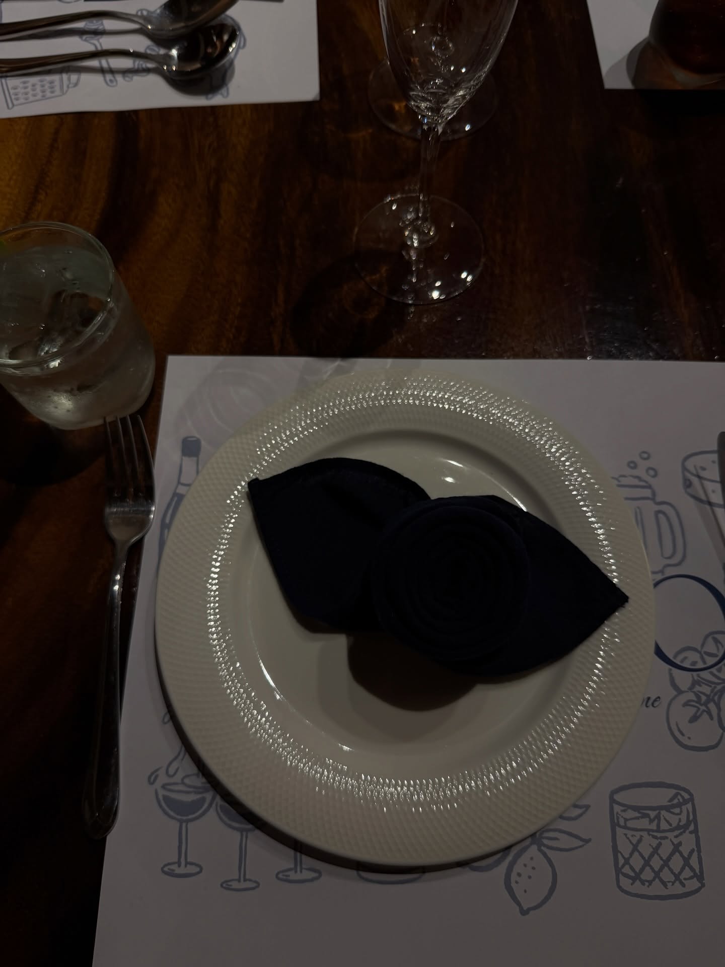 โมบายล์ - พิมรภัส ผดุงวัฒนะโชค