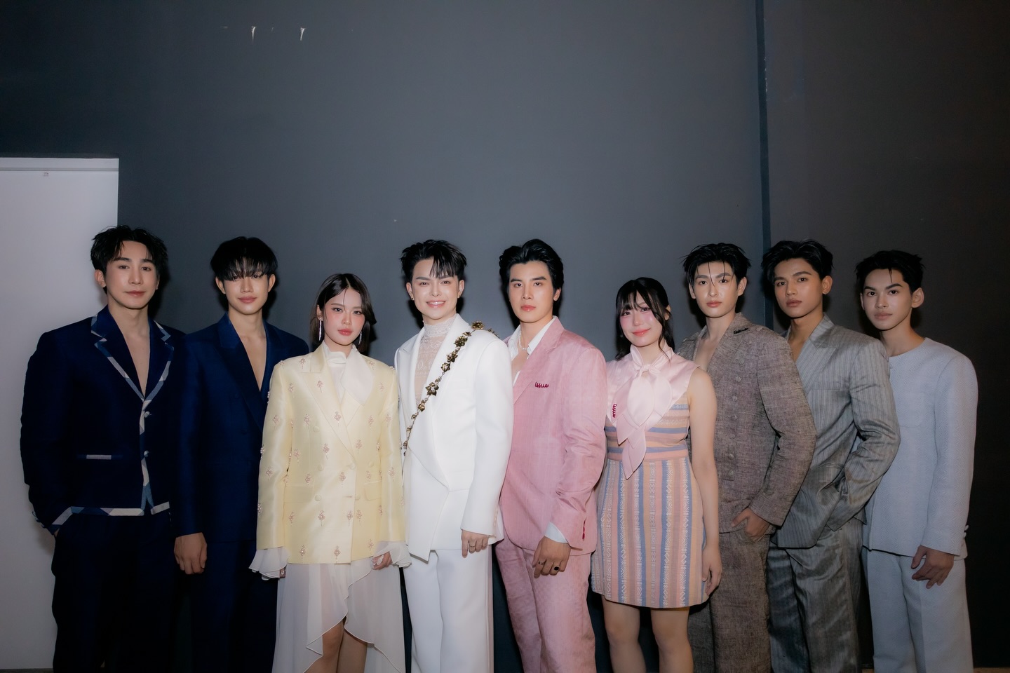 โมบายล์ - พิมรภัส ผดุงวัฒนะโชค