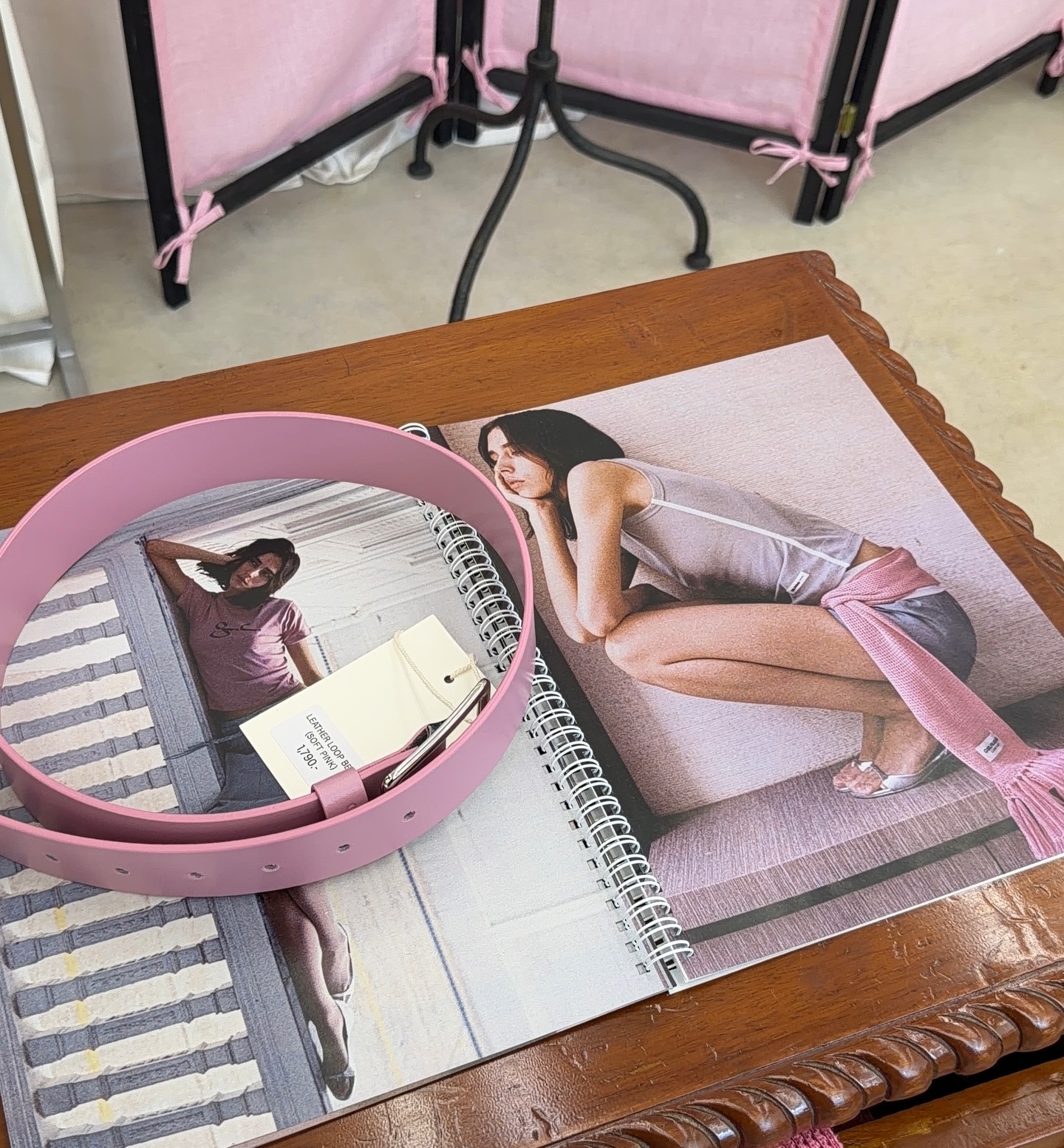 โมบายล์ - พิมรภัส ผดุงวัฒนะโชค