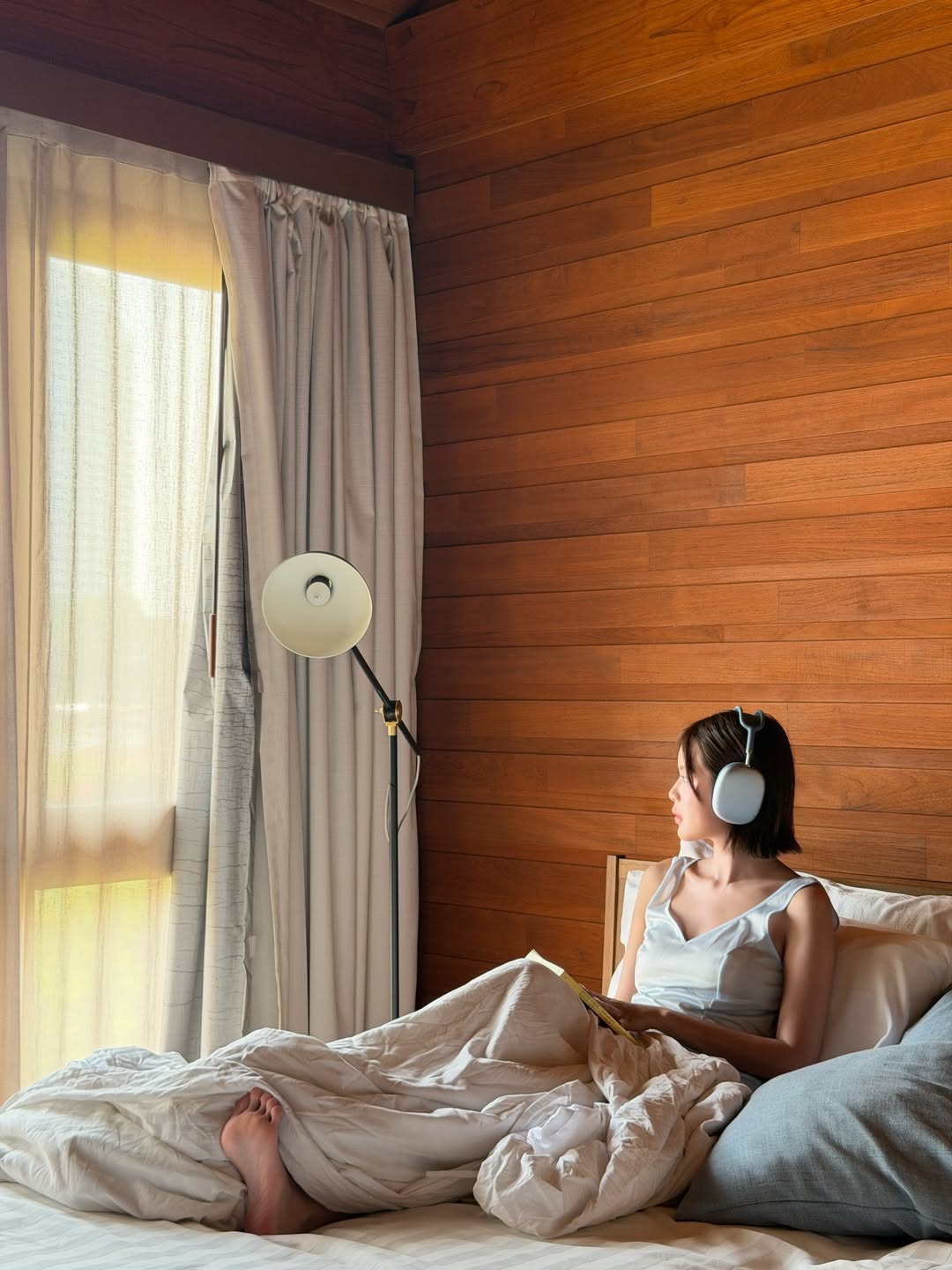 โมบายล์ - พิมรภัส ผดุงวัฒนะโชค