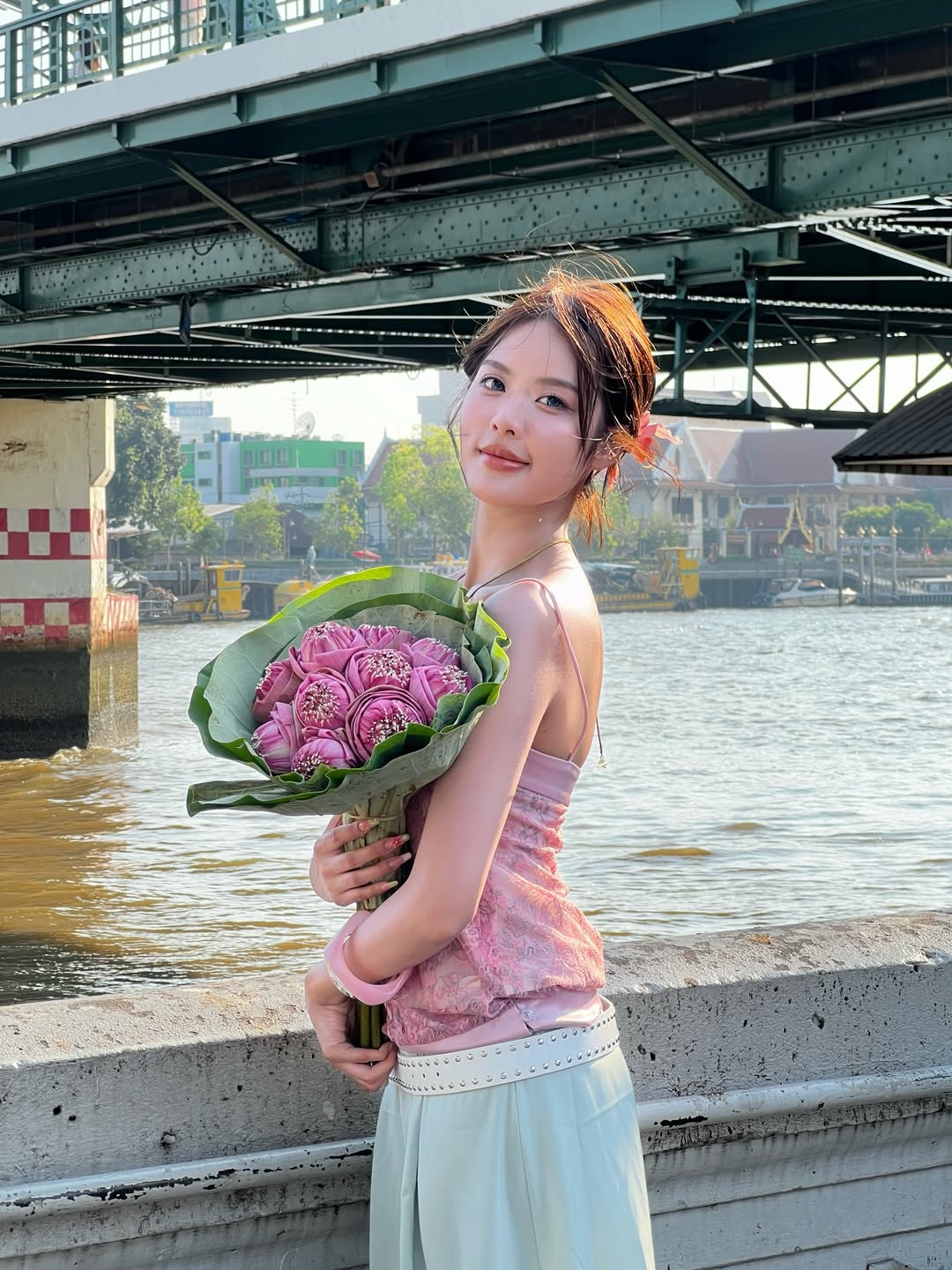 โมบายล์ - พิมรภัส ผดุงวัฒนะโชค