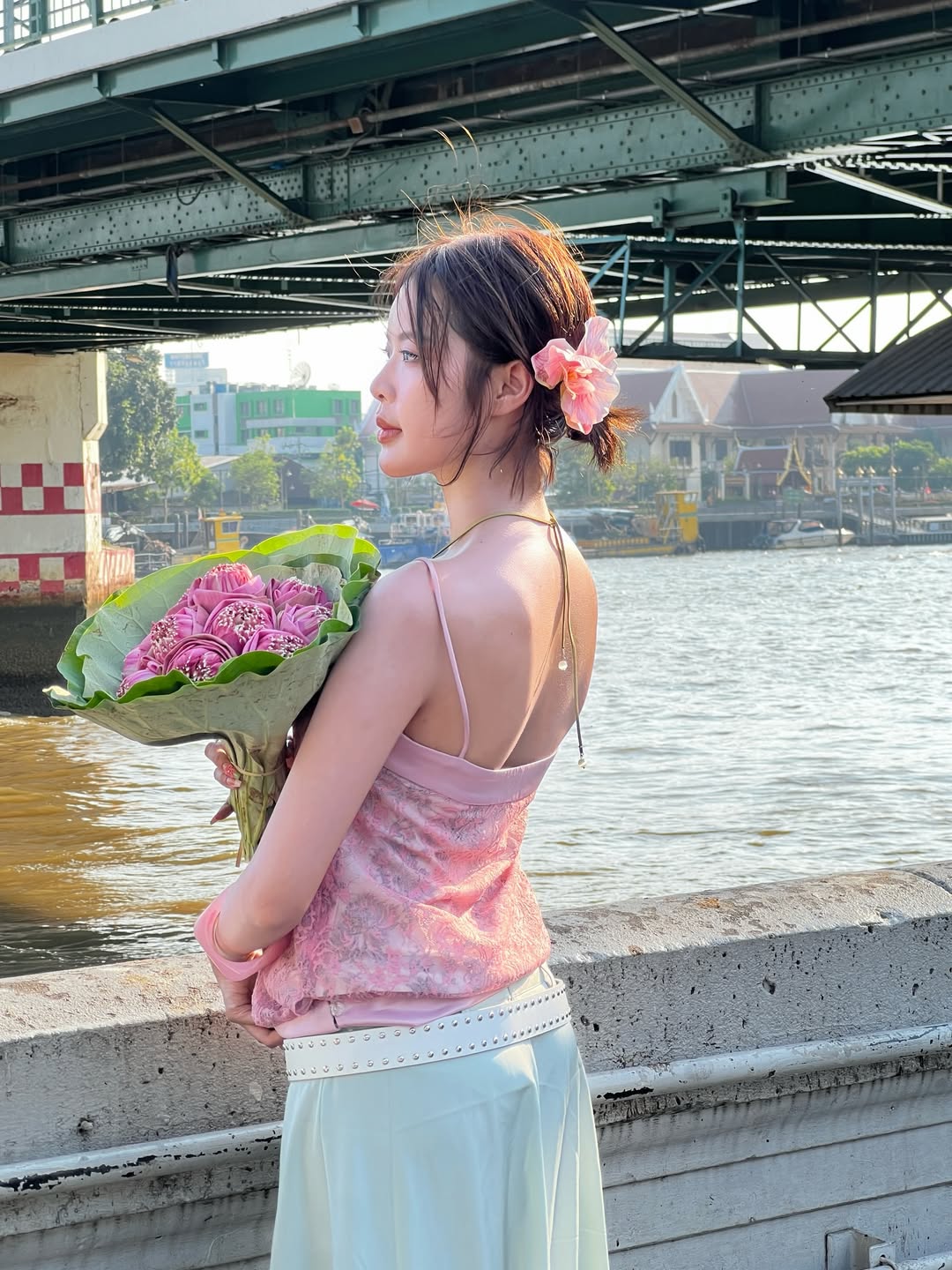 โมบายล์ - พิมรภัส ผดุงวัฒนะโชค