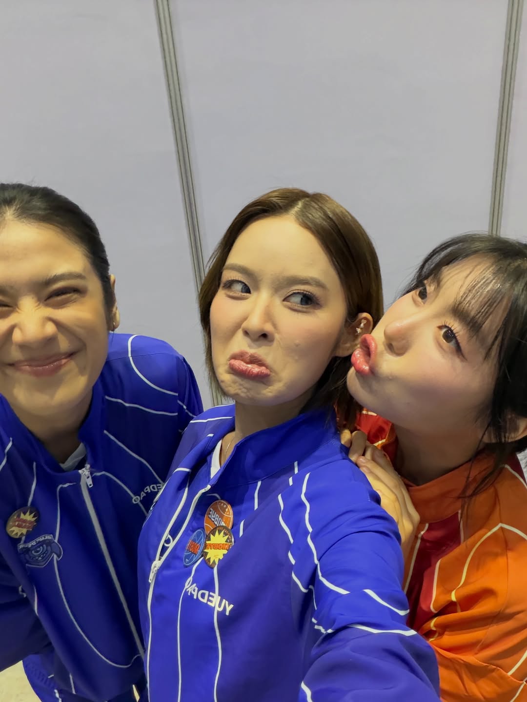 โมบายล์ - พิมรภัส ผดุงวัฒนะโชค