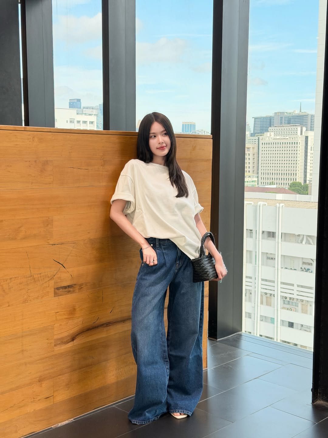 โมบายล์ - พิมรภัส ผดุงวัฒนะโชค