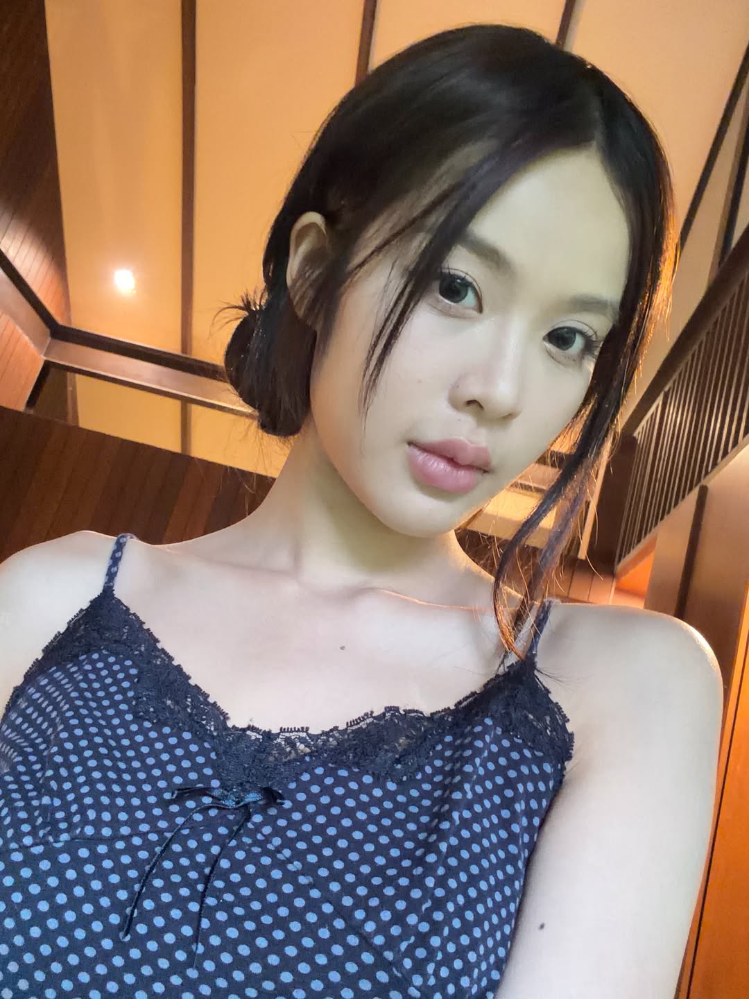 โมบายล์ - พิมรภัส ผดุงวัฒนะโชค