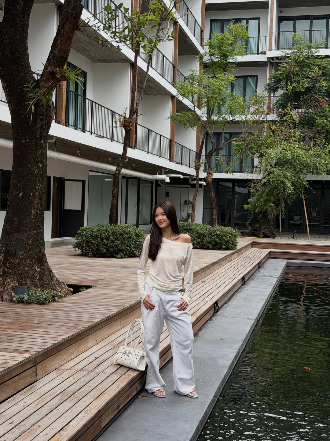 โมบายล์ - พิมรภัส ผดุงวัฒนะโชค