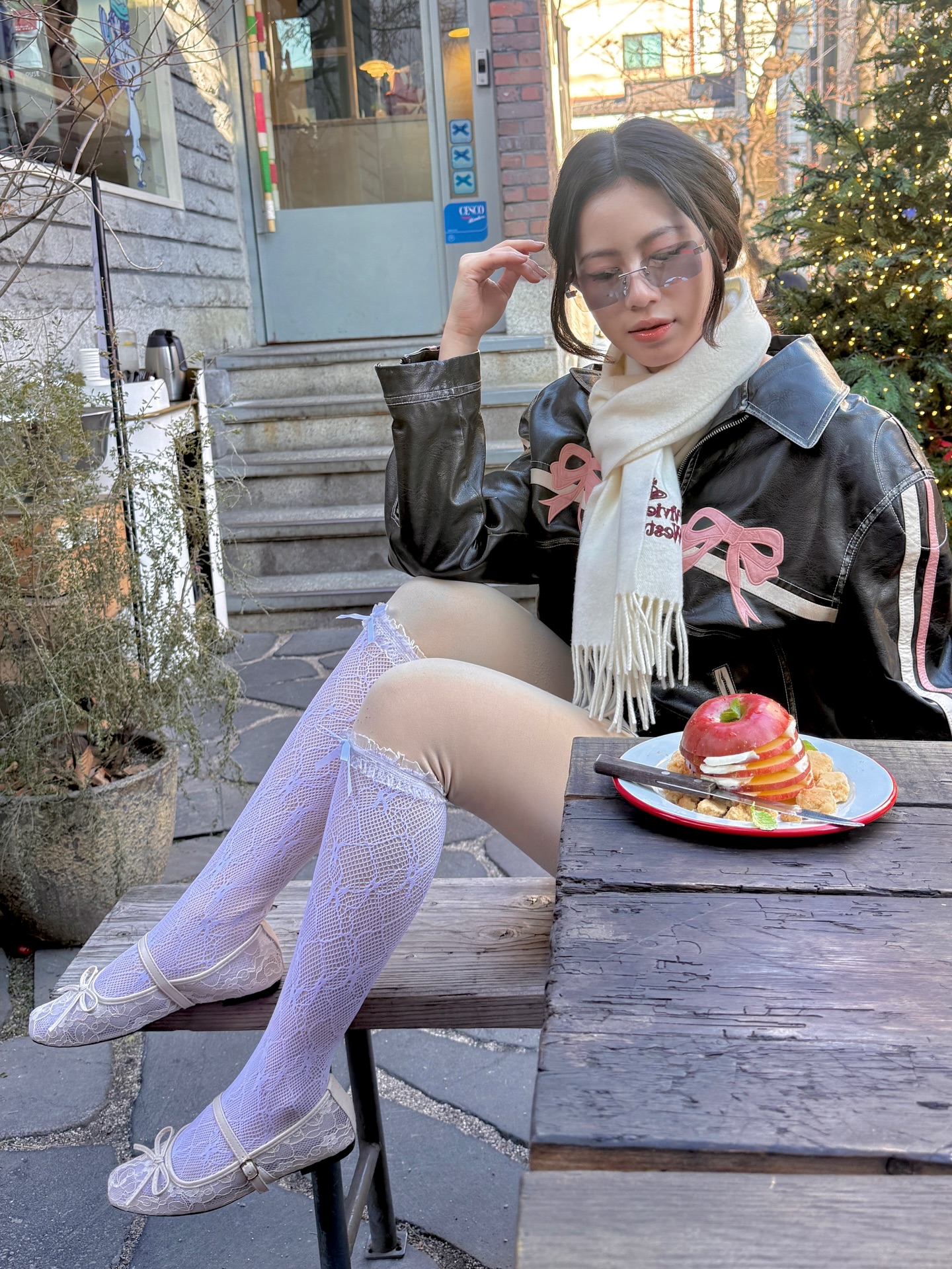 จ๋า - ณปภัช วรพฤทธานนท์