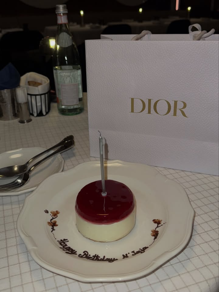 จ๋า - ณปภัช วรพฤทธานนท์