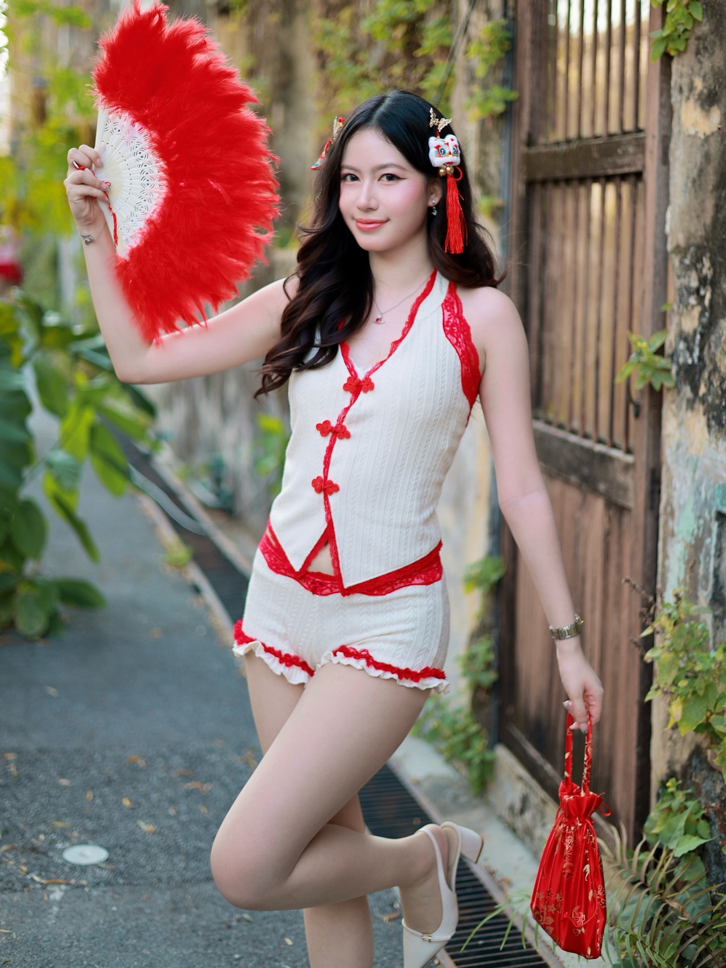 จ๋า - ณปภัช วรพฤทธานนท์