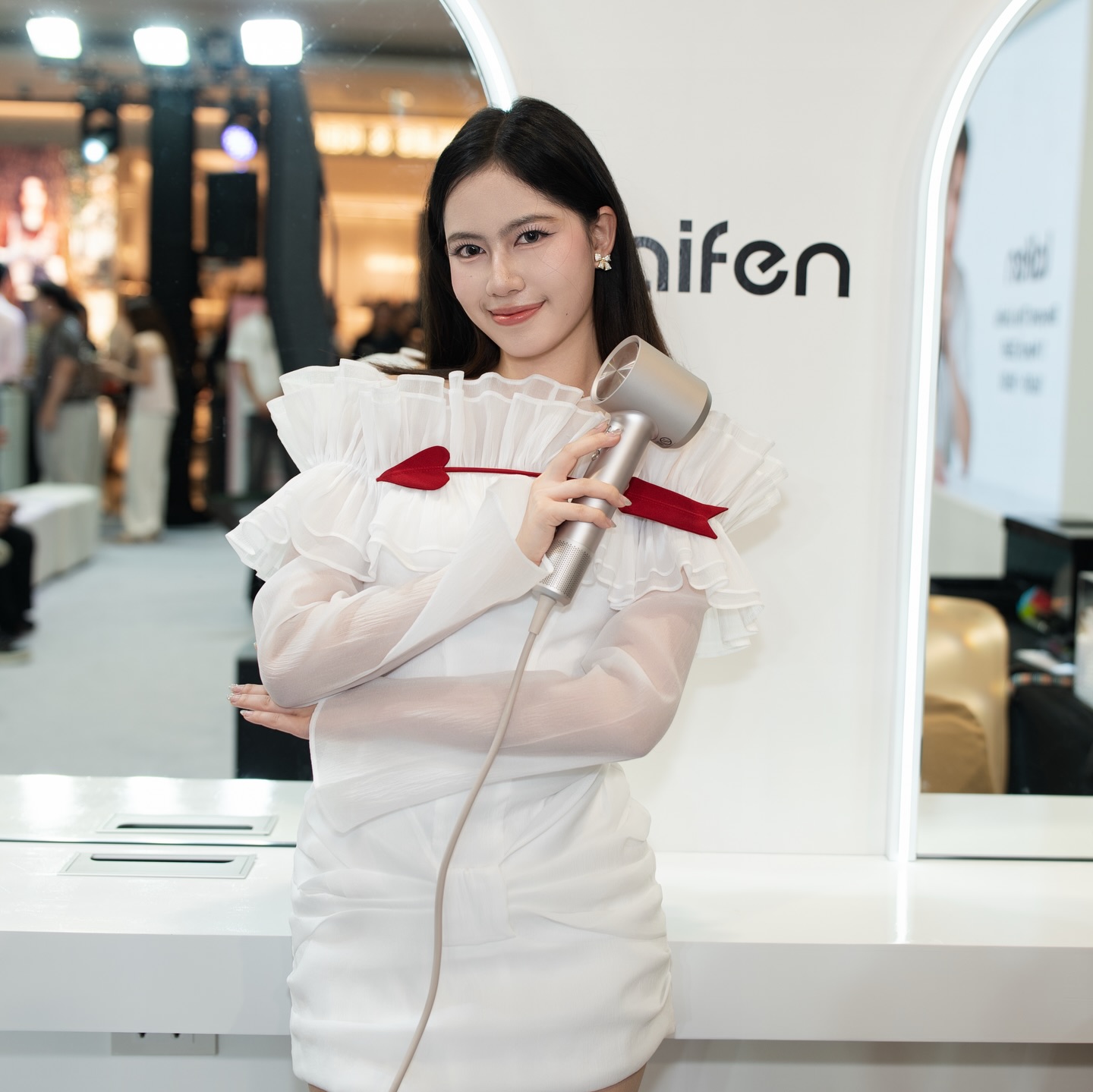 จ๋า - ณปภัช วรพฤทธานนท์