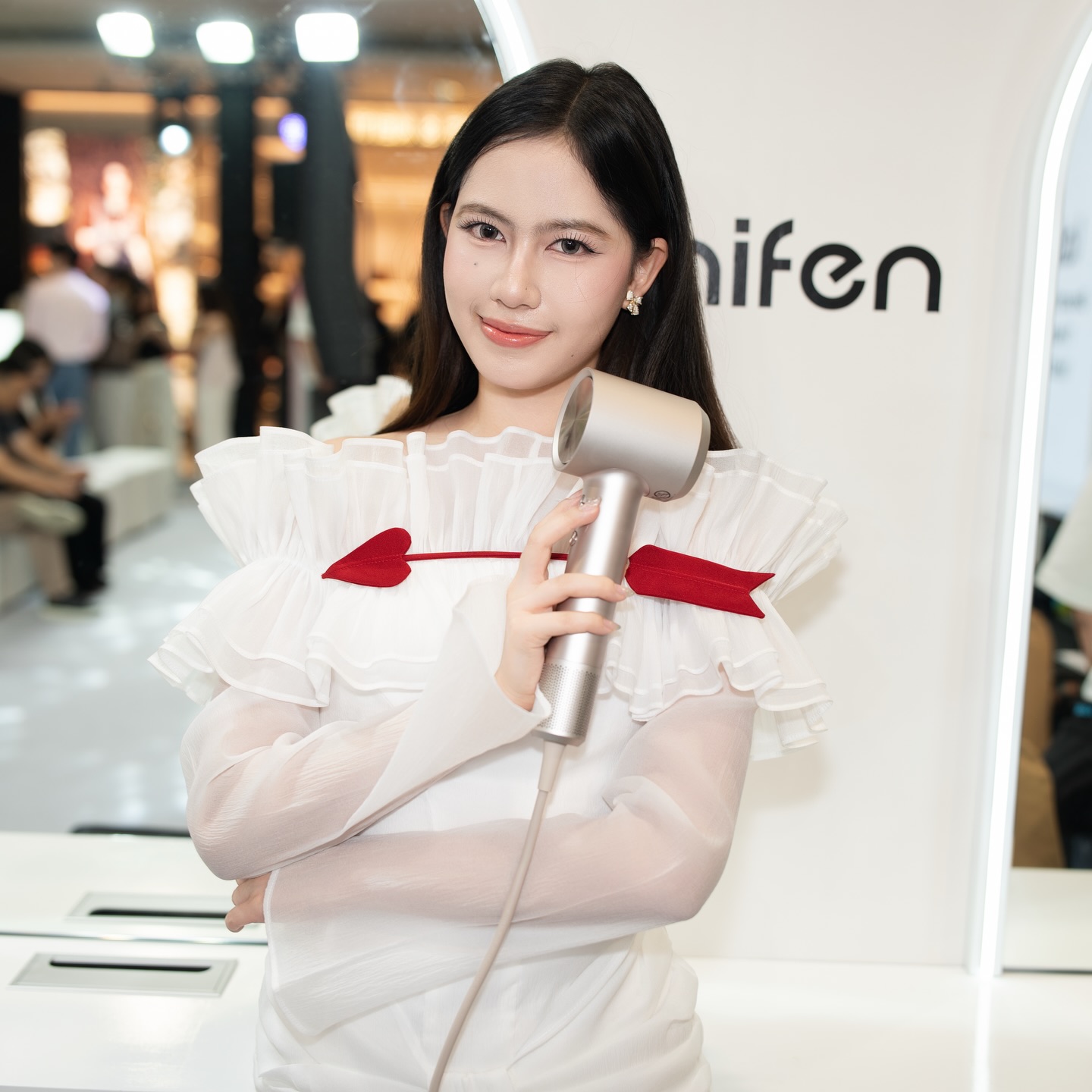 จ๋า - ณปภัช วรพฤทธานนท์