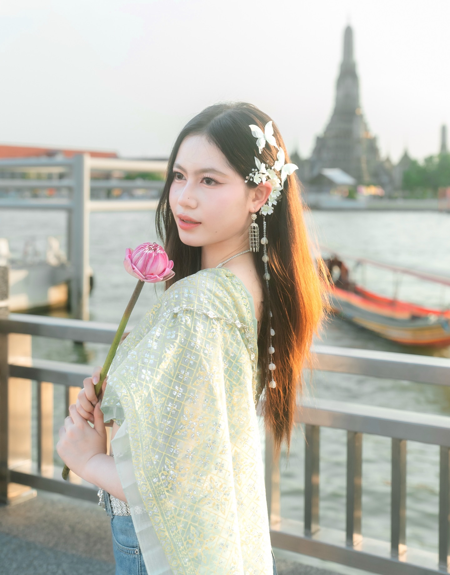 จ๋า - ณปภัช วรพฤทธานนท์