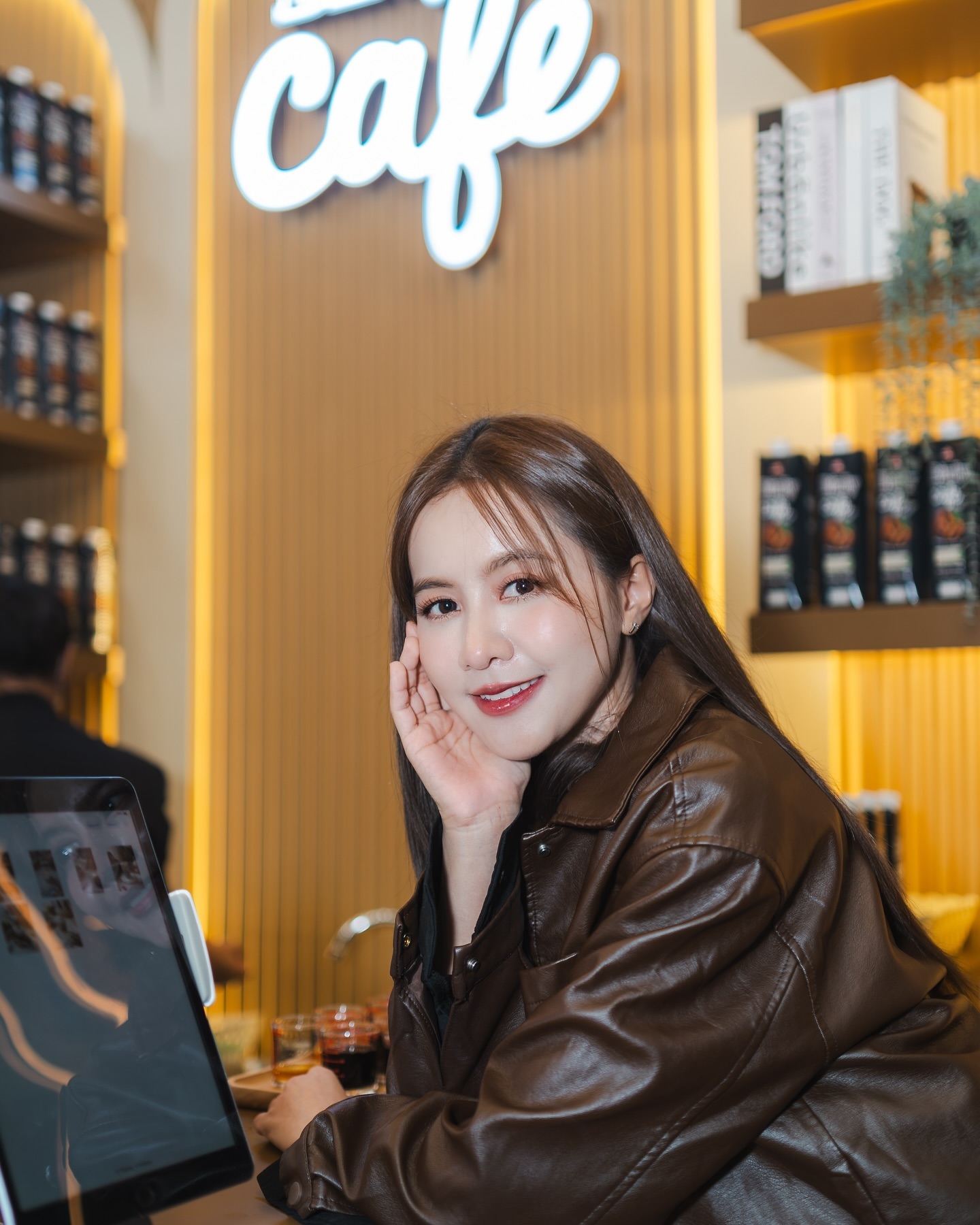 น้ำหนึ่ง - มิลิน ดอกเทียน