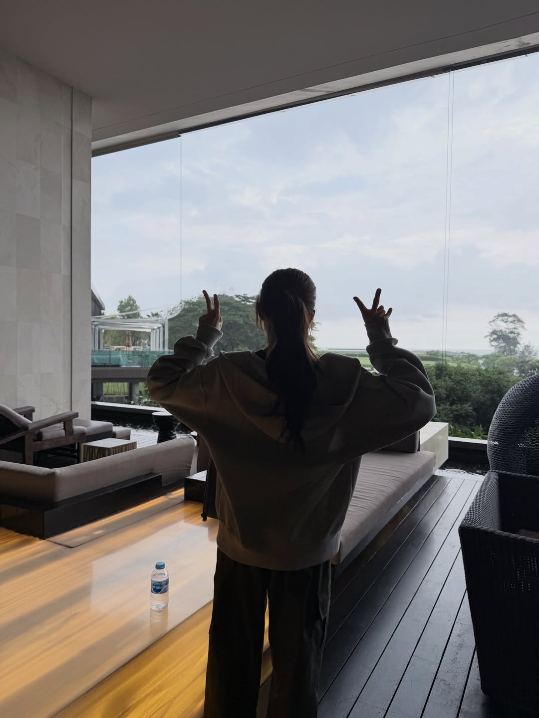 น้ำหนึ่ง - มิลิน ดอกเทียน