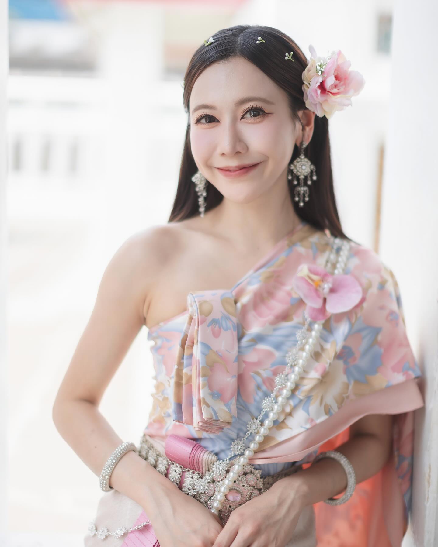 เนย - กานต์ธีรา วัชรทัศนกุล