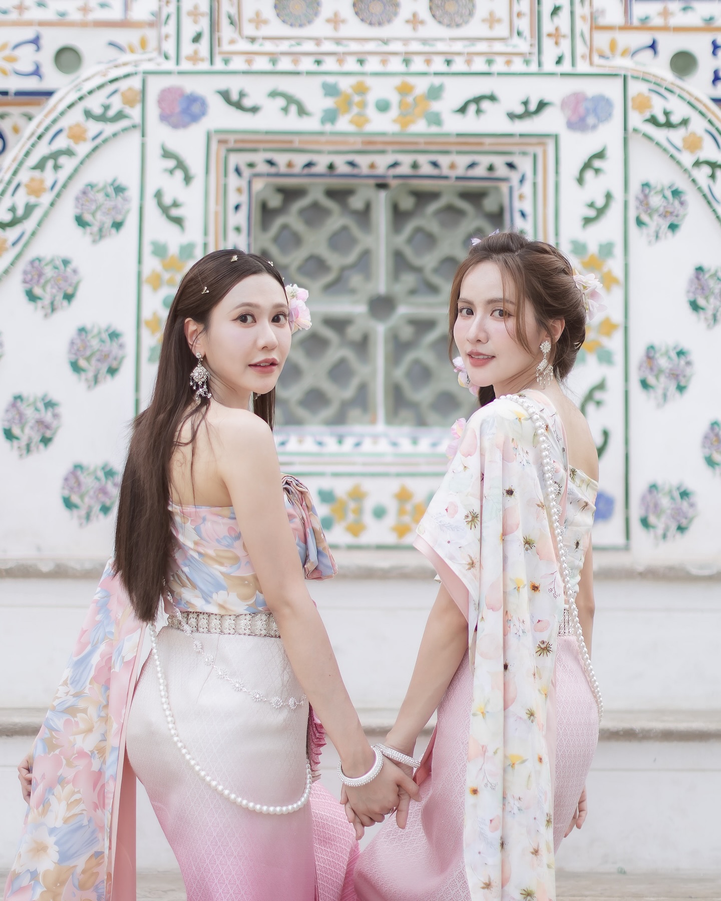 เนย - กานต์ธีรา วัชรทัศนกุล