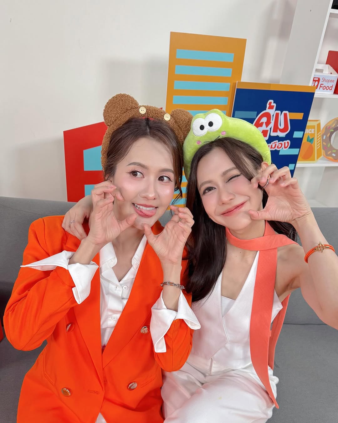 เนย - กานต์ธีรา วัชรทัศนกุล