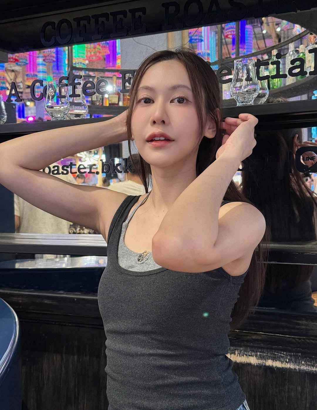 เนย - กานต์ธีรา วัชรทัศนกุล