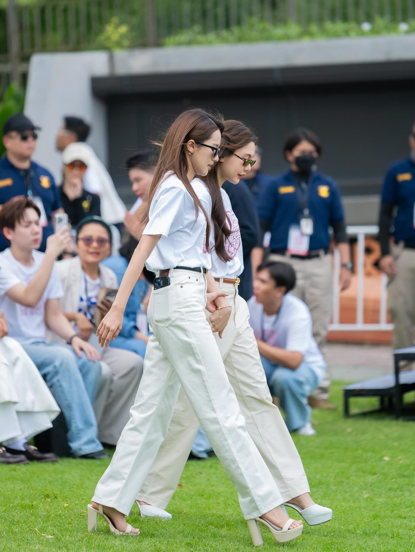 เนย - กานต์ธีรา วัชรทัศนกุล