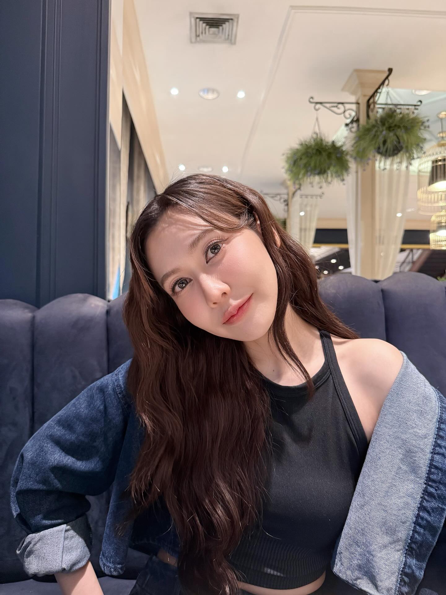 เนย - กานต์ธีรา วัชรทัศนกุล