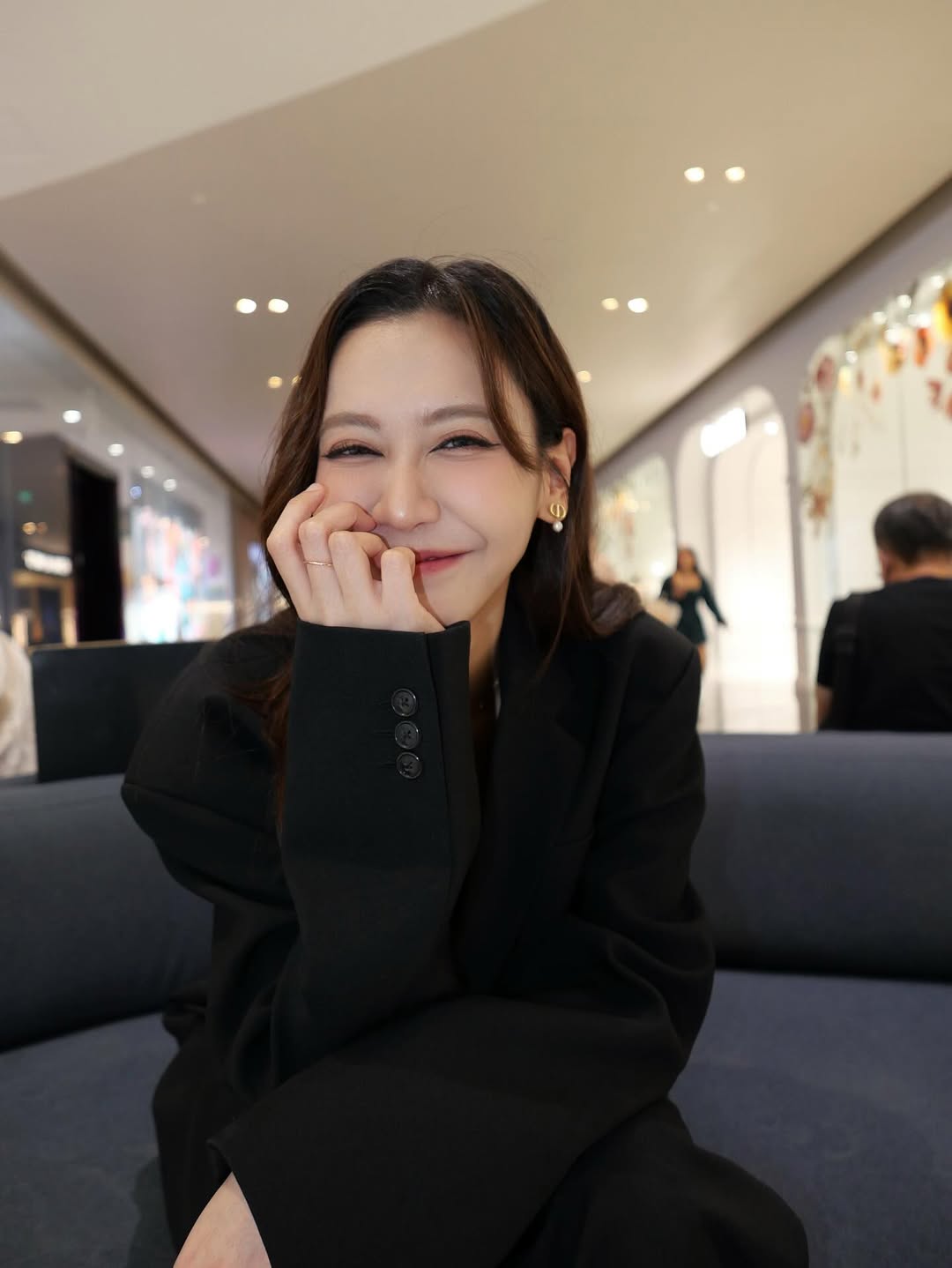 เนย - กานต์ธีรา วัชรทัศนกุล