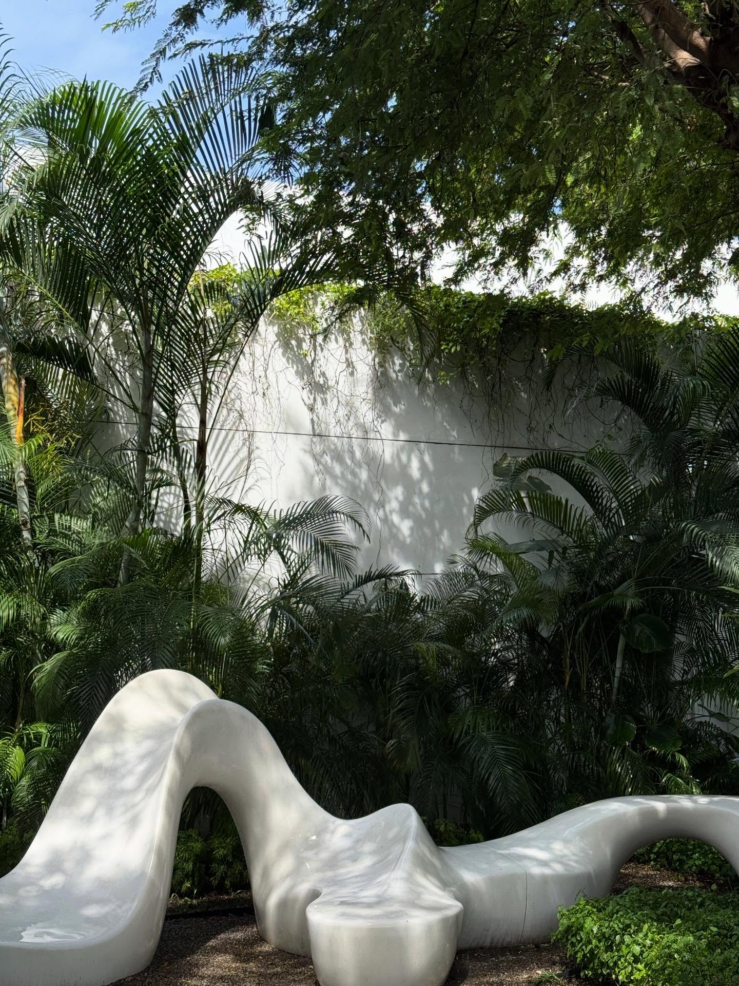 เนย - กานต์ธีรา วัชรทัศนกุล