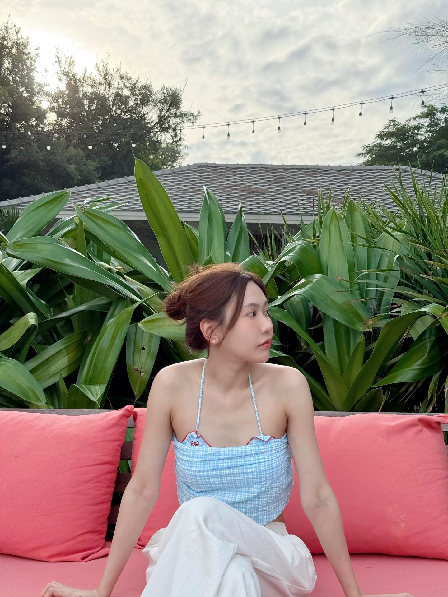 เนย - กานต์ธีรา วัชรทัศนกุล