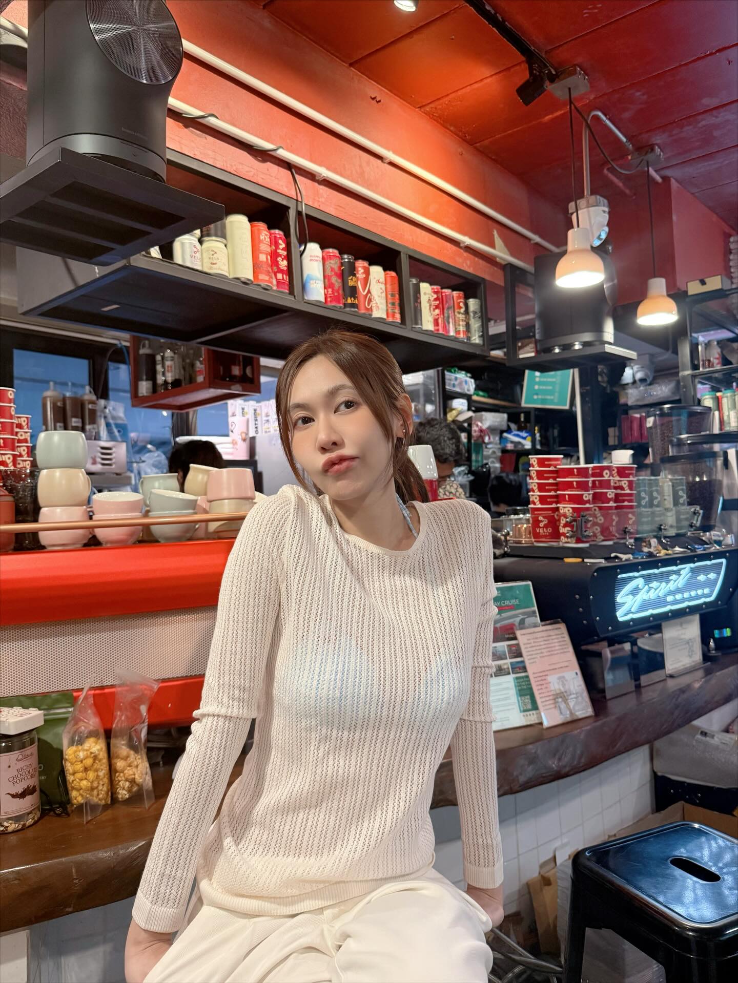 เนย - กานต์ธีรา วัชรทัศนกุล