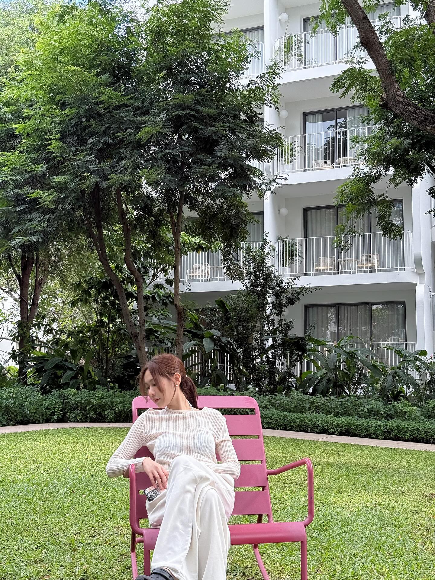 เนย - กานต์ธีรา วัชรทัศนกุล