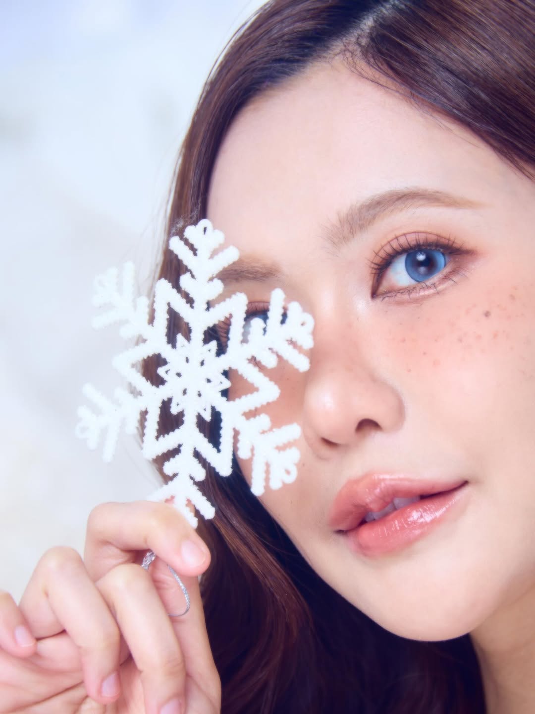 เนย - กานต์ธีรา วัชรทัศนกุล